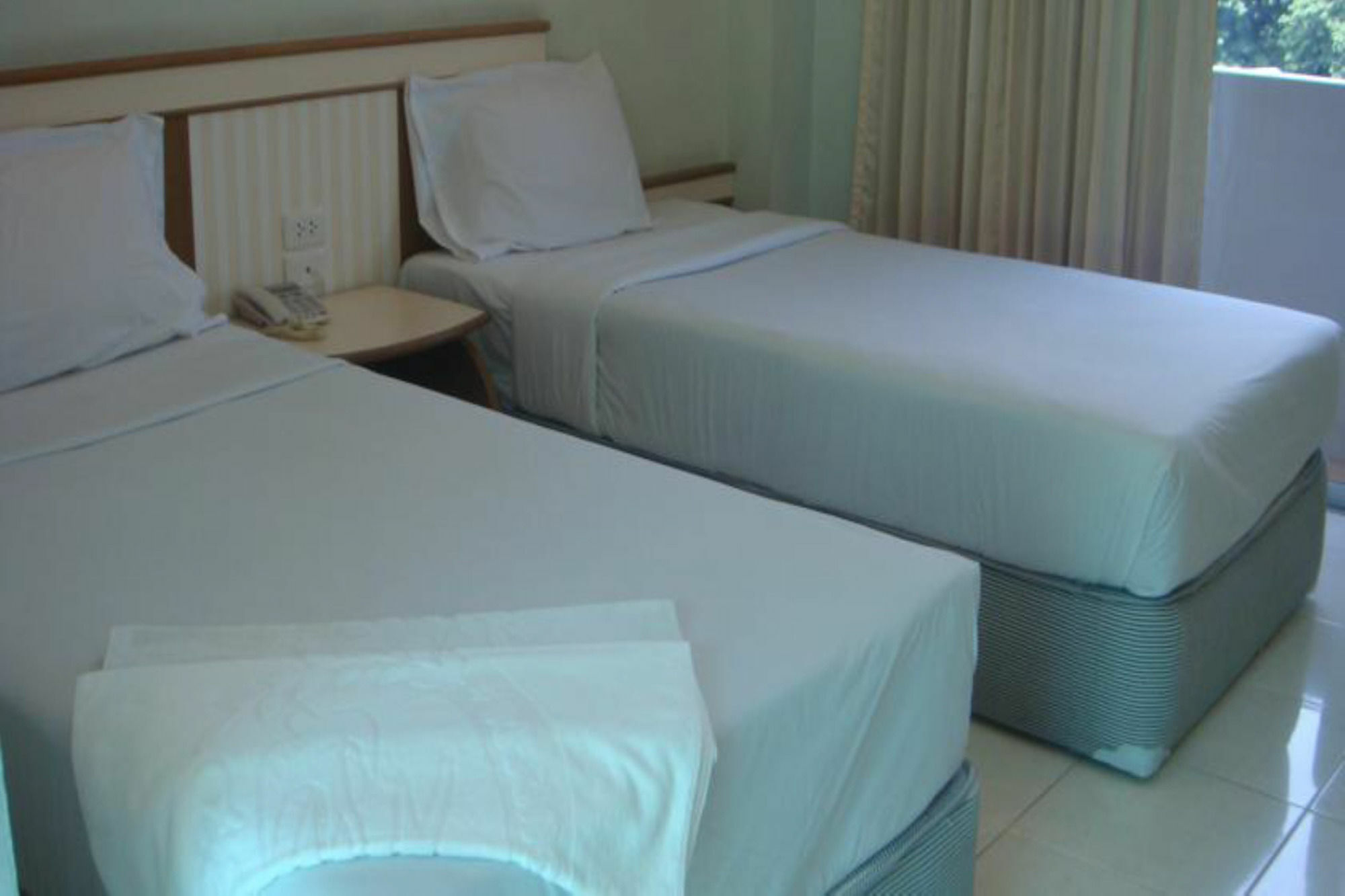 Wangburapa Grand Hat Yai Bagian luar foto